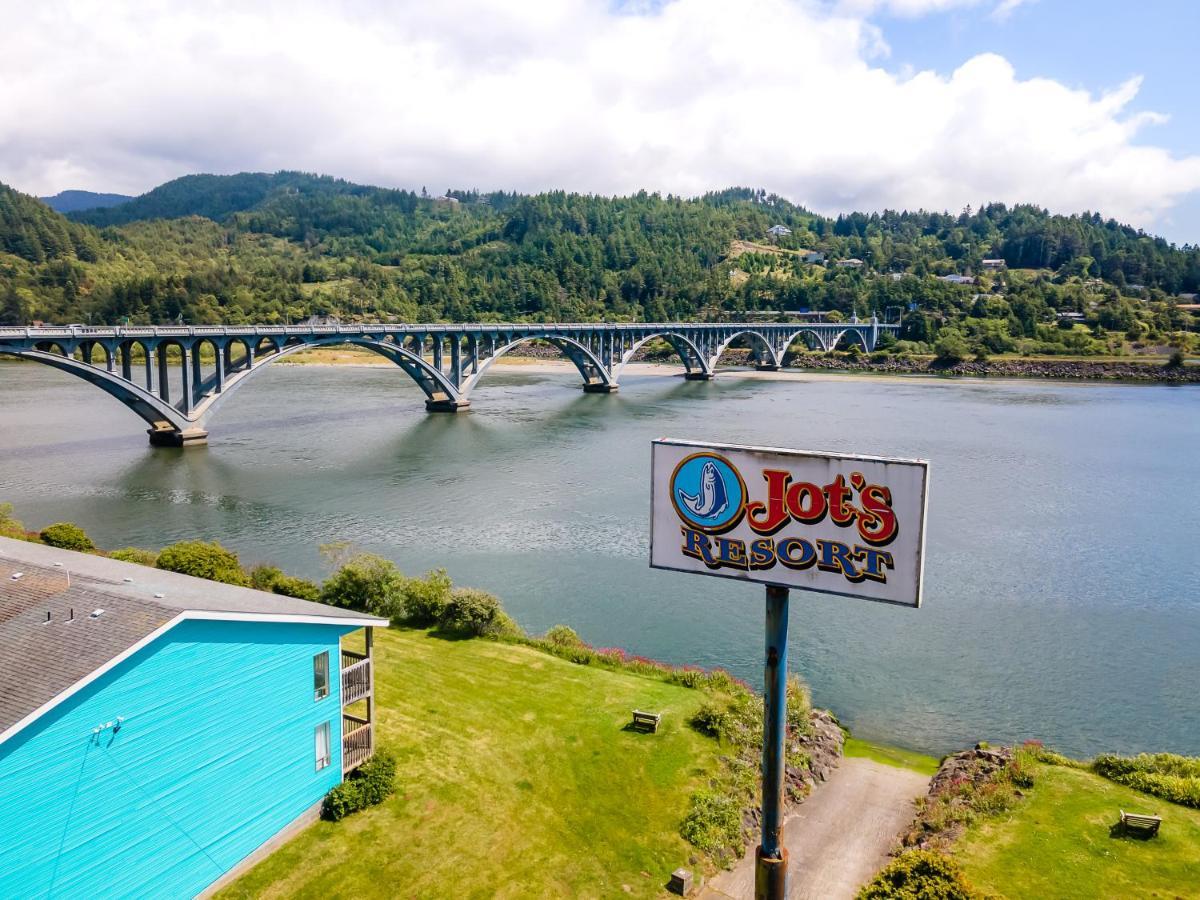 Jot'S Resort Gold Beach Exterior photo